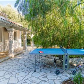 3 bedroom villa with pool in Kassiopi, Corfu, sleeps 6